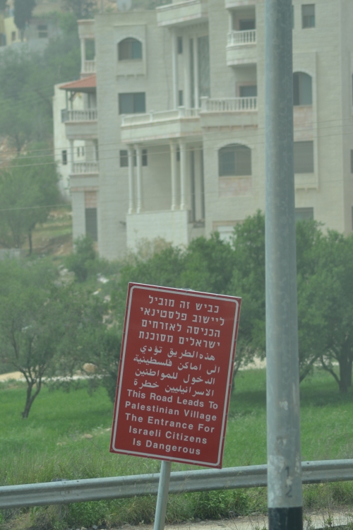 Gill 2013 road sign warning against Palestinians